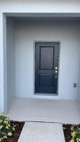 Building Photo - 382 Sol Vis Dr