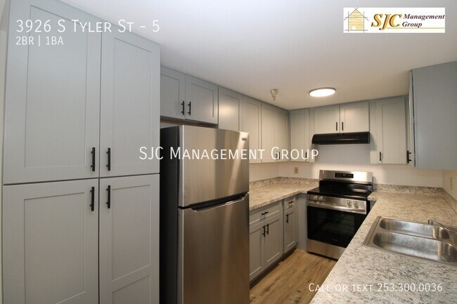 Building Photo - 3926 S Tyler St