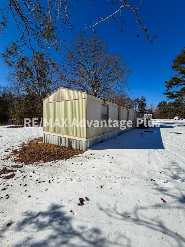 Building Photo - 29 Oak Ln