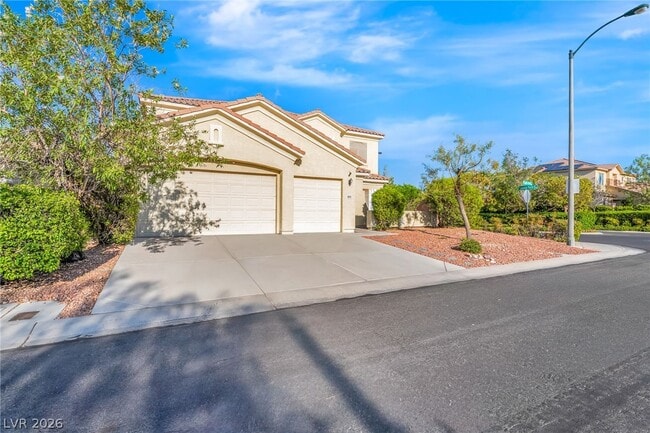 Building Photo - 10570 Eagle Nest St