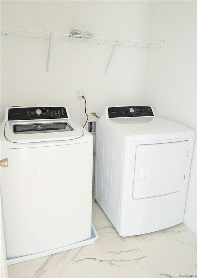 Building Photo - 69 Magnolia Pk Rd