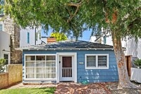 Building Photo - 619 Narcissus Ave