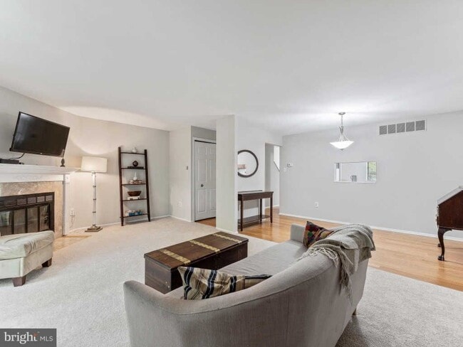 Building Photo - 8956 Skyrock Ct