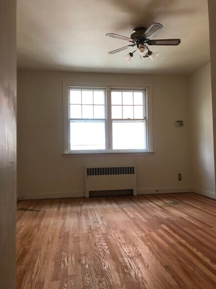1 Bedroom - 2444 N 50th St