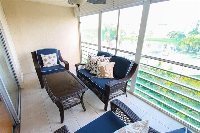 Building Photo - 401 SE 3rd St