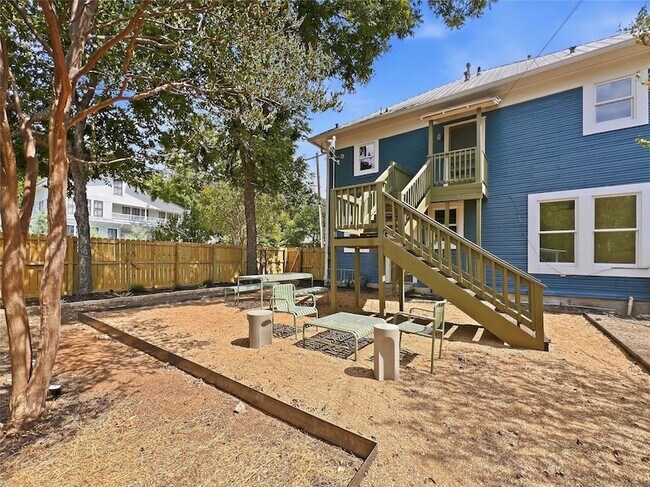 Building Photo - 4014 Avenue D