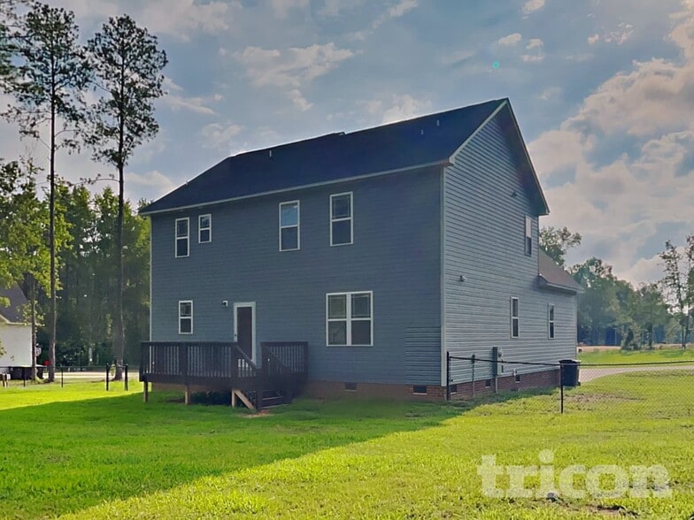 Building Photo - 335 Lasswade Ct