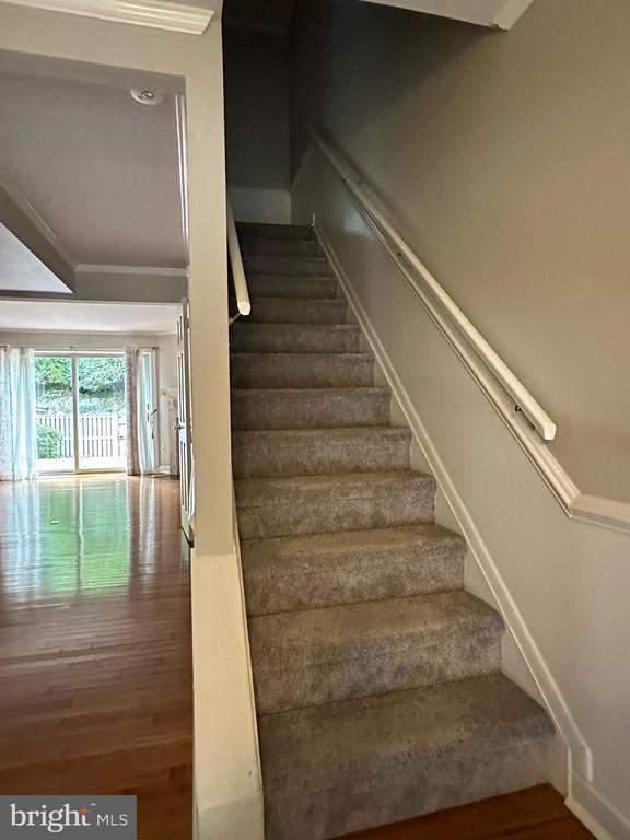 Building Photo - 9 Collis Ct