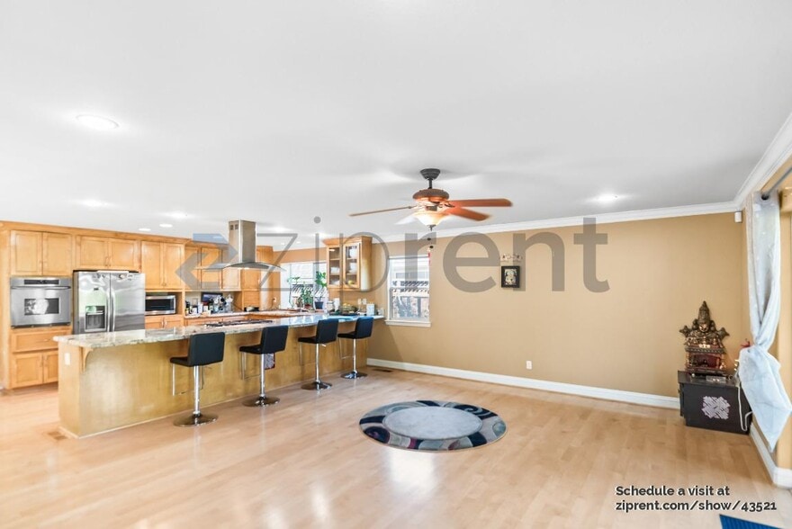 Building Photo - 601 Hudson Dr