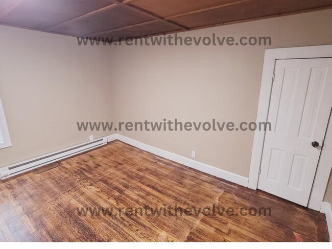 Building Photo - 503 N Main St