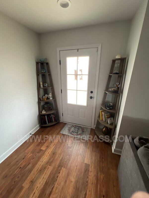Building Photo - 113 Longleaf Ln