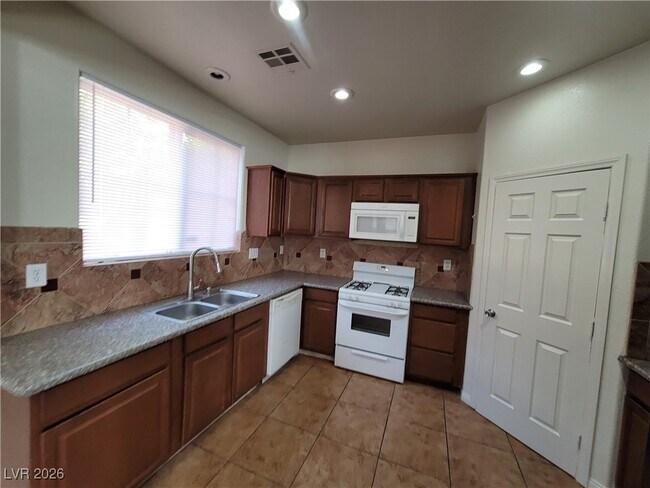 Building Photo - 5445 Indian Cedar Dr