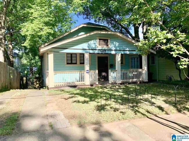 Building Photo - 1417 13th Pl S