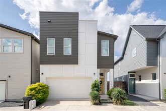 Building Photo - 9806 Blissful Pr Ln