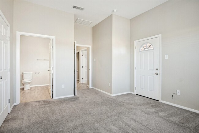 Building Photo - 518 Wood Dr