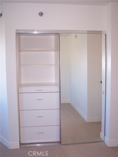 Building Photo - 525 E Seaside Way