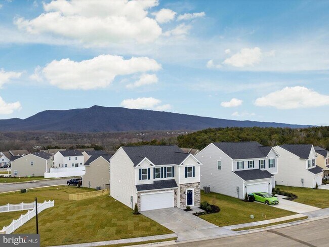 Building Photo - 29 Signal Knob Cottage Dr