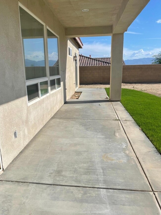 Building Photo - 11691 Foxdale Dr