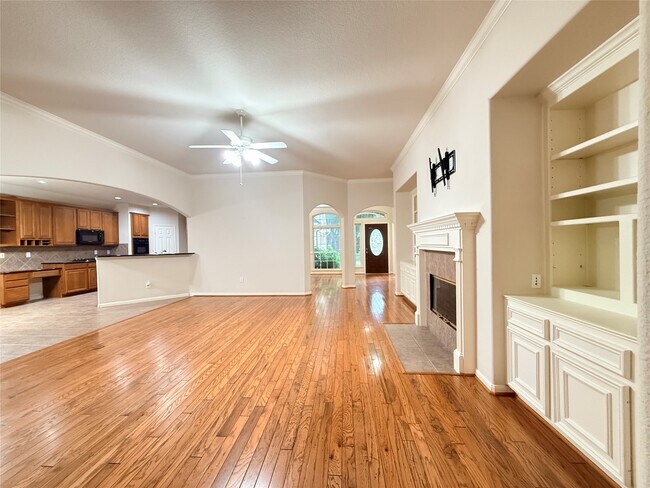 Building Photo - 17523 Laguna Trail Dr