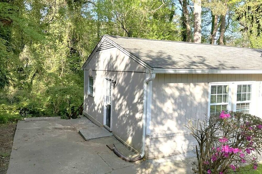 Building Photo - 3751 Clovis Ct NW