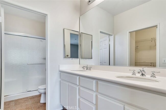 Building Photo - 4543 Riverscape Dr