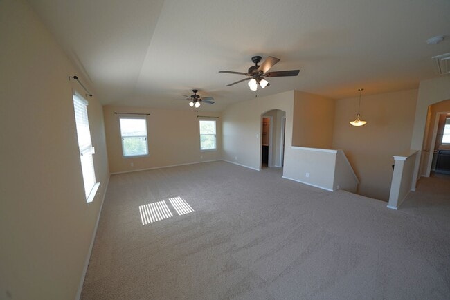 Building Photo - Gorgeous Selma Living with a Inground Pool! Realtor Commission: $625