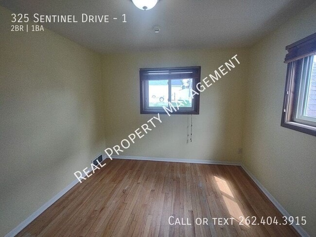 Building Photo - 325 Sentinel Dr