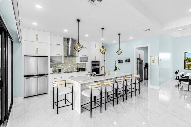 Building Photo - 3611 Gulfstream Pkwy