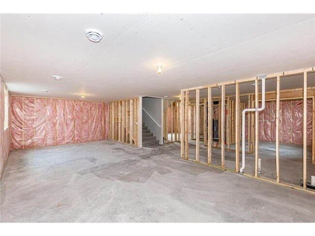 Building Photo - 4743 32nd St S