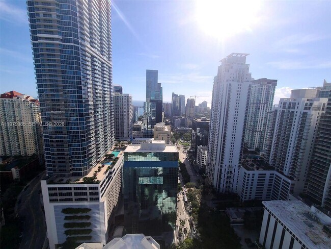 Building Photo - 951 Brickell Ave