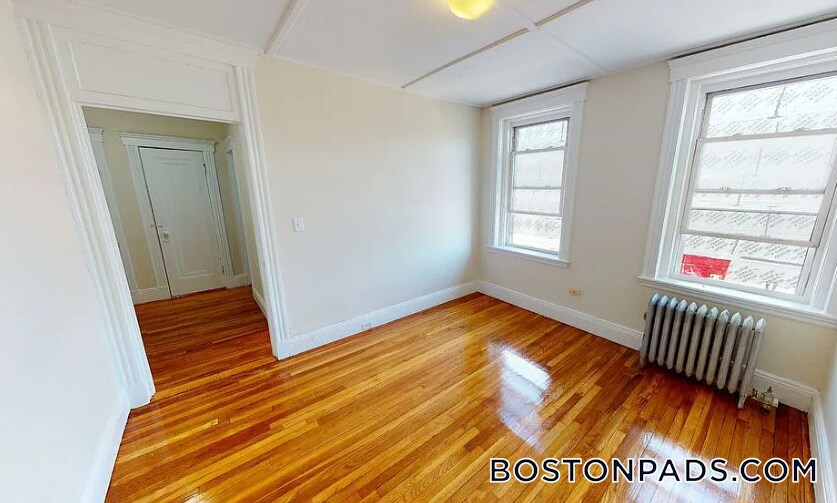 Building Photo - 1191 Boylston St