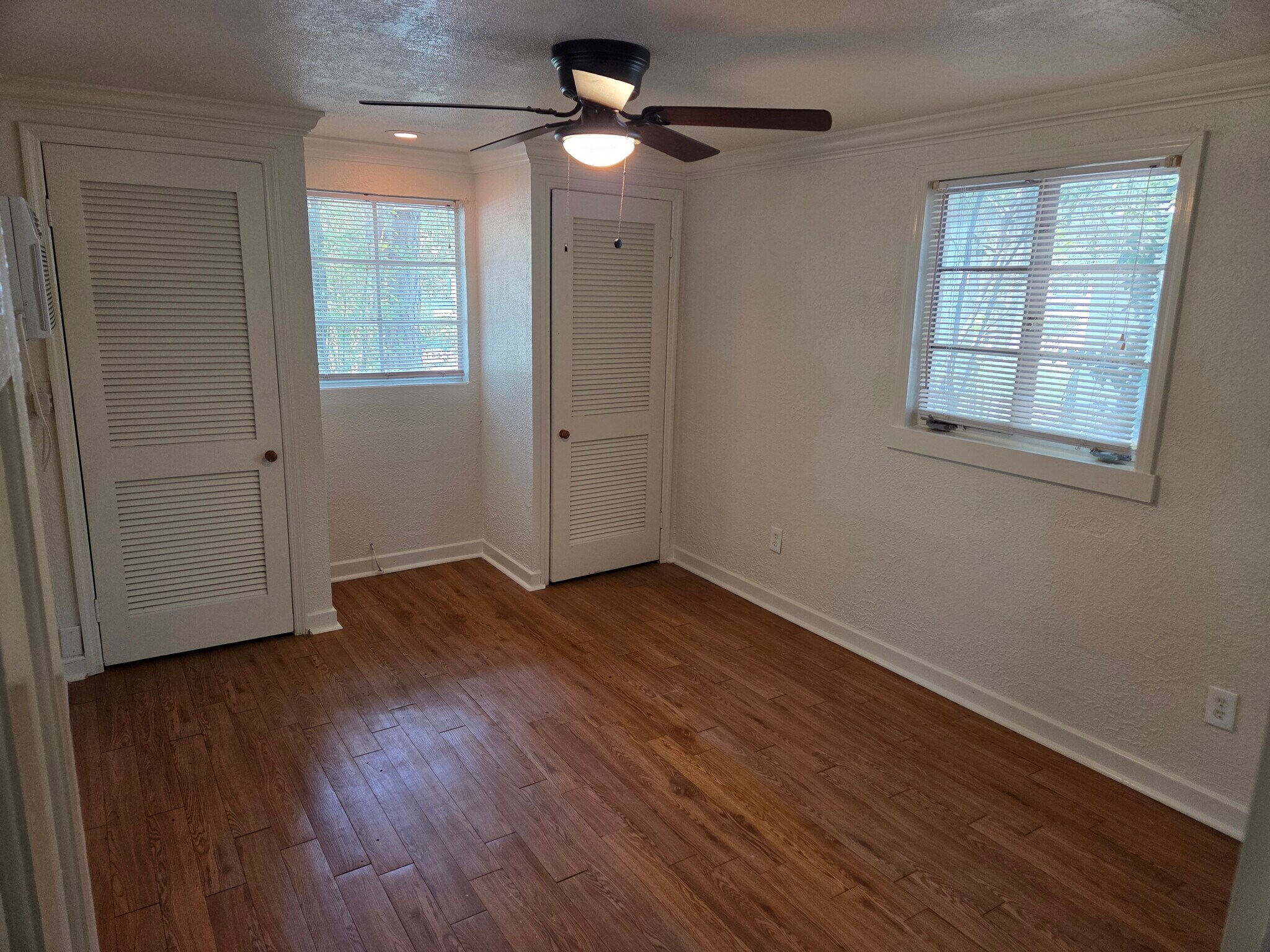 Building Photo - 838 Rosalia Dr