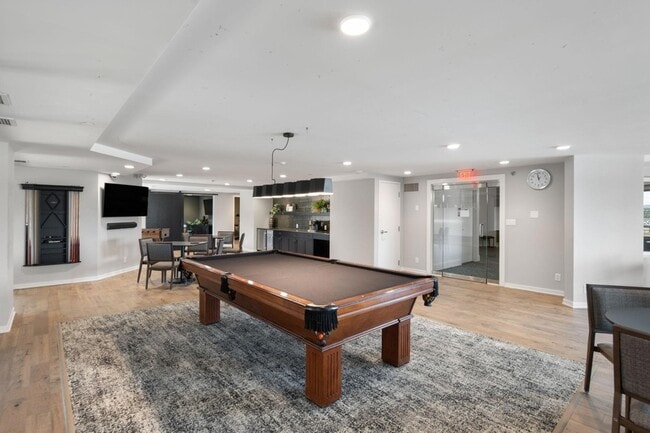 Building Photo - 20 NE 2nd St