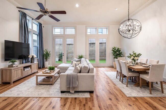 Building Photo - 1103 Summer St