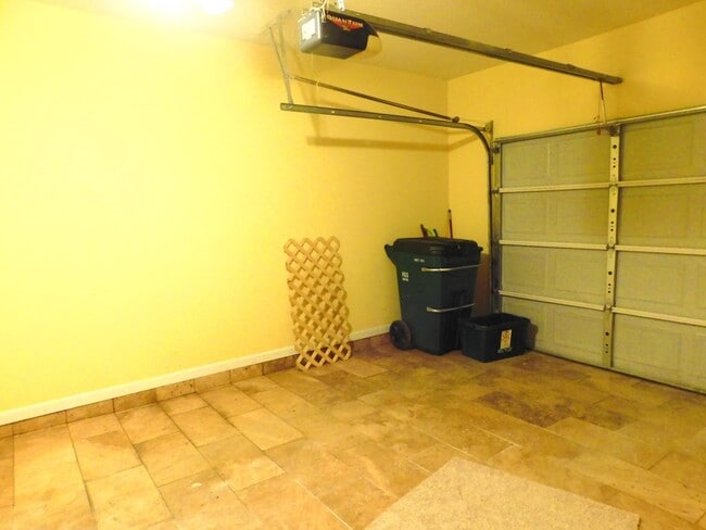 Building Photo - Ballantyne Village Townhome for Immediate ...