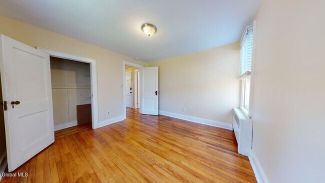 Building Photo - 63 Wellington Ave