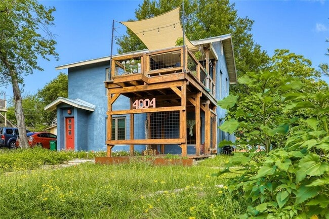 Building Photo - 4004 Maplewood Ave
