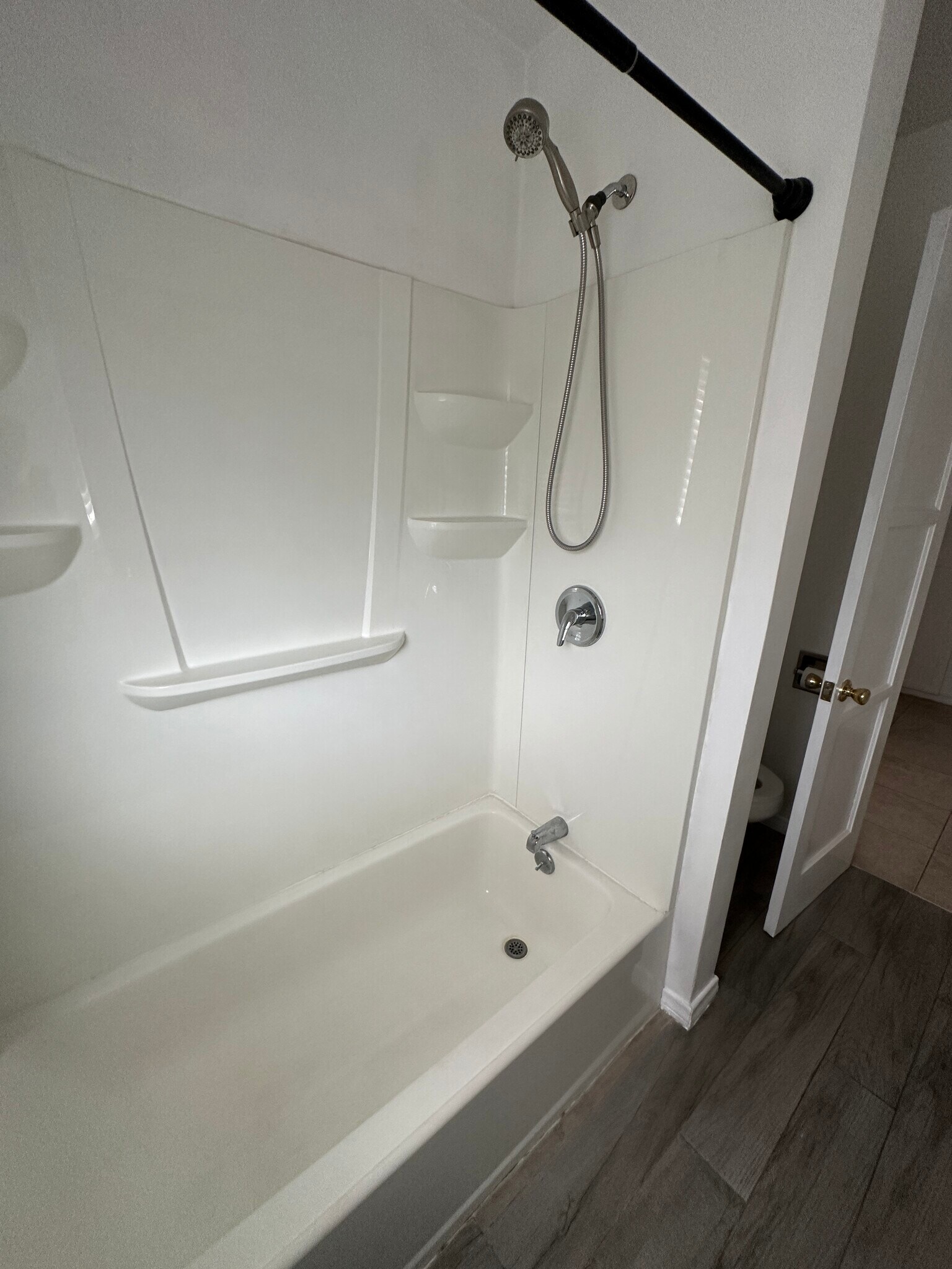 Building Photo - 10418 El Rancho Dr