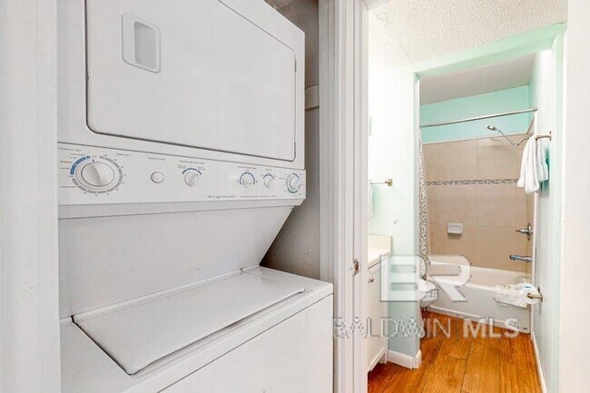 Building Photo - 24522 Perdido Beach Blvd