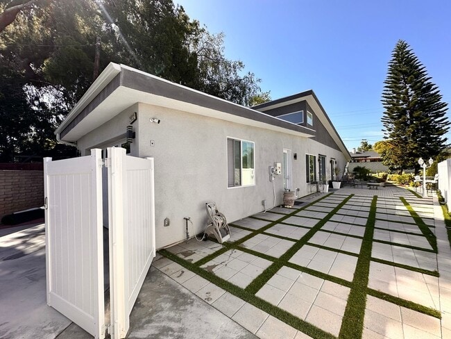 Building Photo - Modern ADU - Riverside, CA 92506