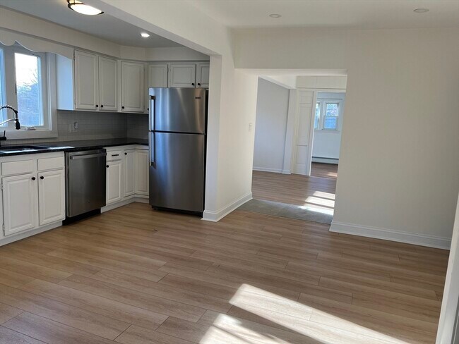 Building Photo - 262 Nevada St