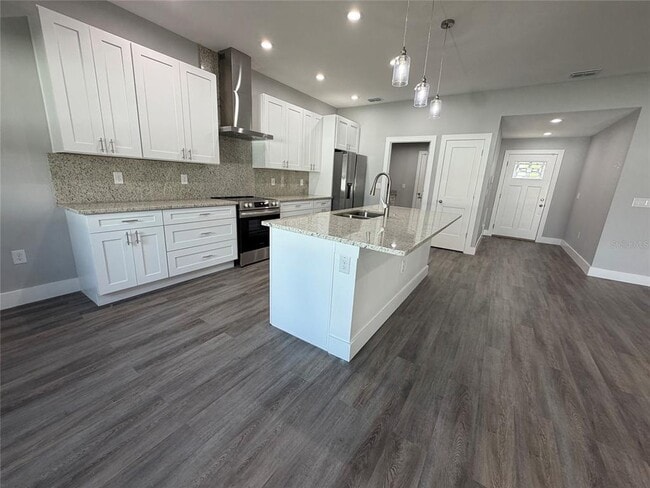 Building Photo - 11734 Orange Ct