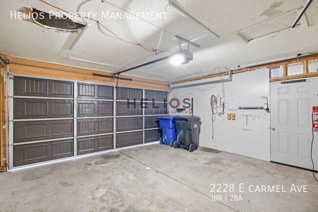 Building Photo - 2228 E Carmel Ave