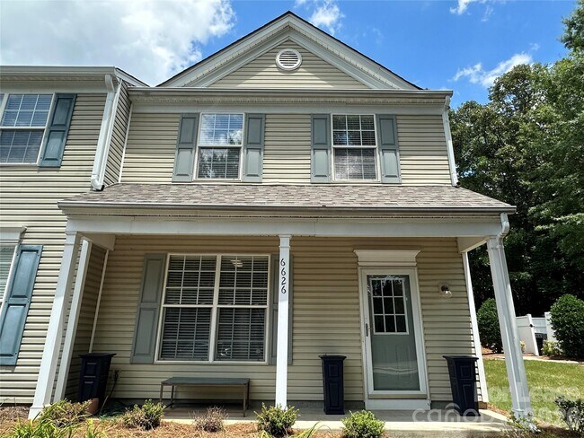 Building Photo - 6626 Rothchild Dr