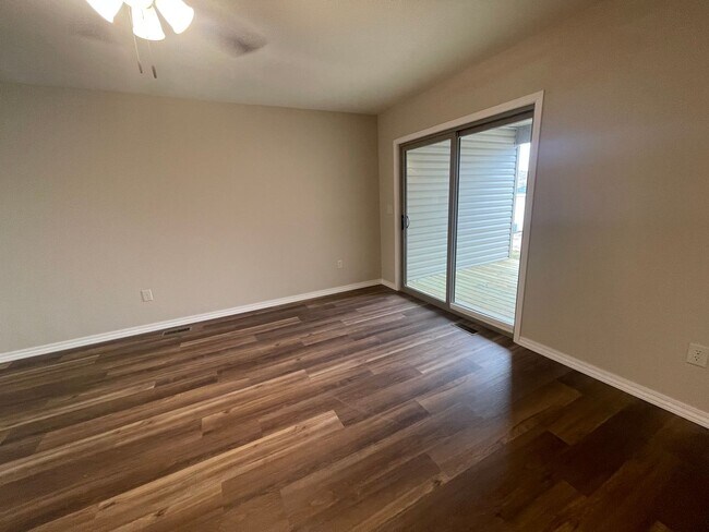 Building Photo - 5 Kimberling Blvd