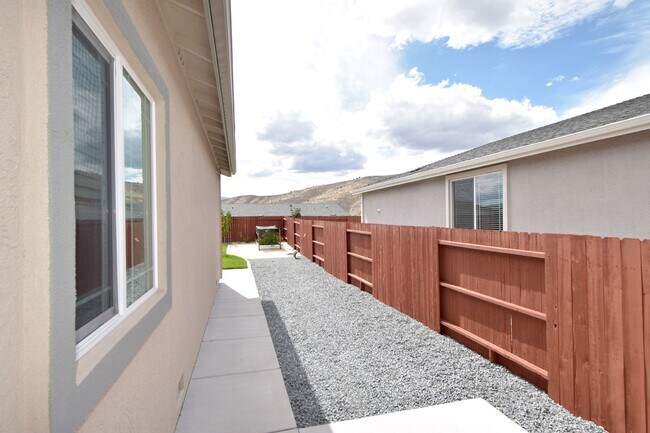 Building Photo - Cold Springs Beauty with View and RV Parking
