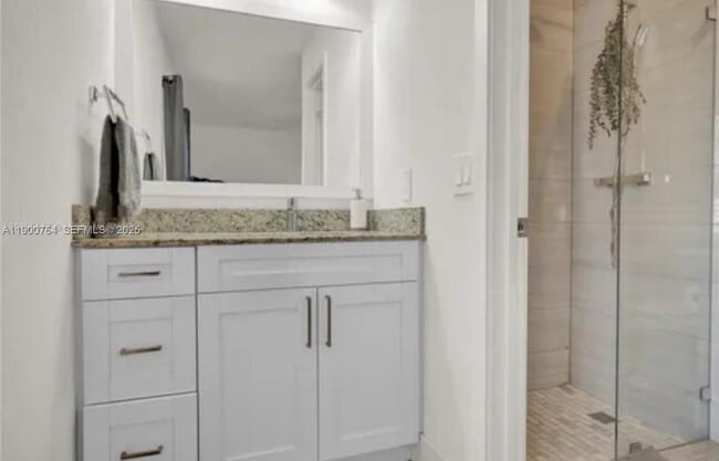 Building Photo - 4800 SW 136th Pl