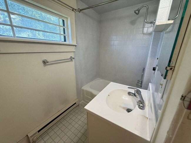 Building Photo - 3401 Odell Hwy