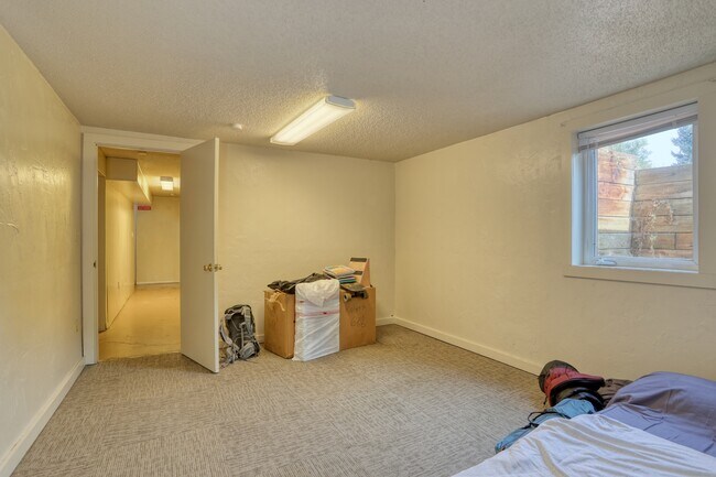 Building Photo - 16311 W 14th Ave