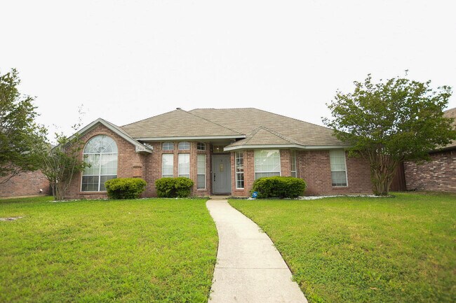 Building Photo - 1207 Old Knoll Dr